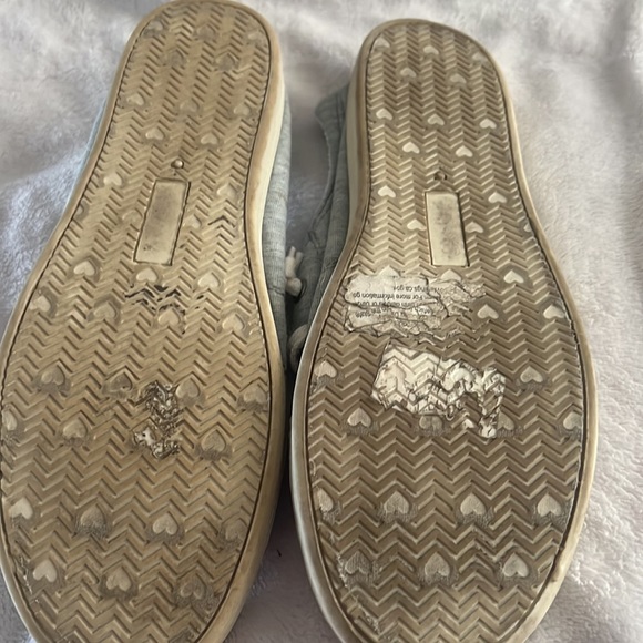 Shoes Brand.. Forever really nice n comfortable $15.00 - Picture 3 of 3